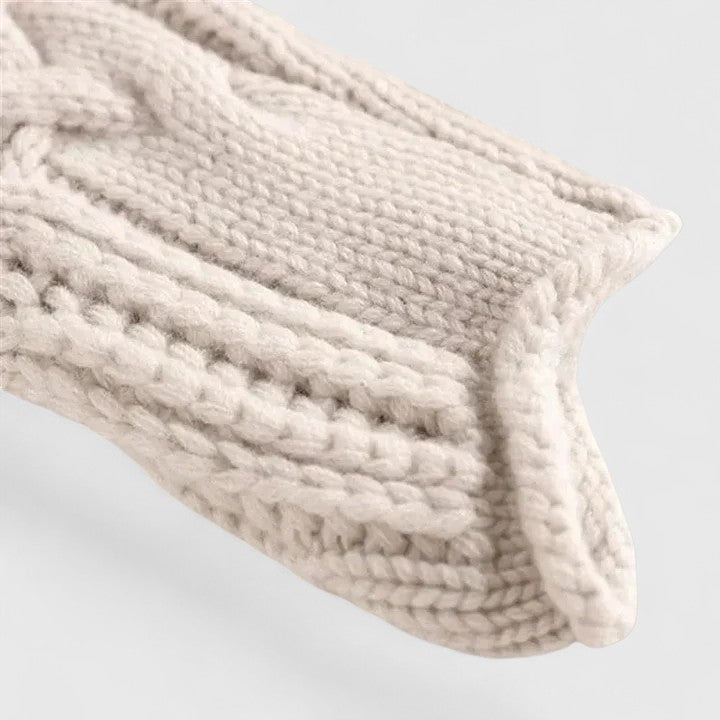 Rielle - Cozy Cable Knit Sweater