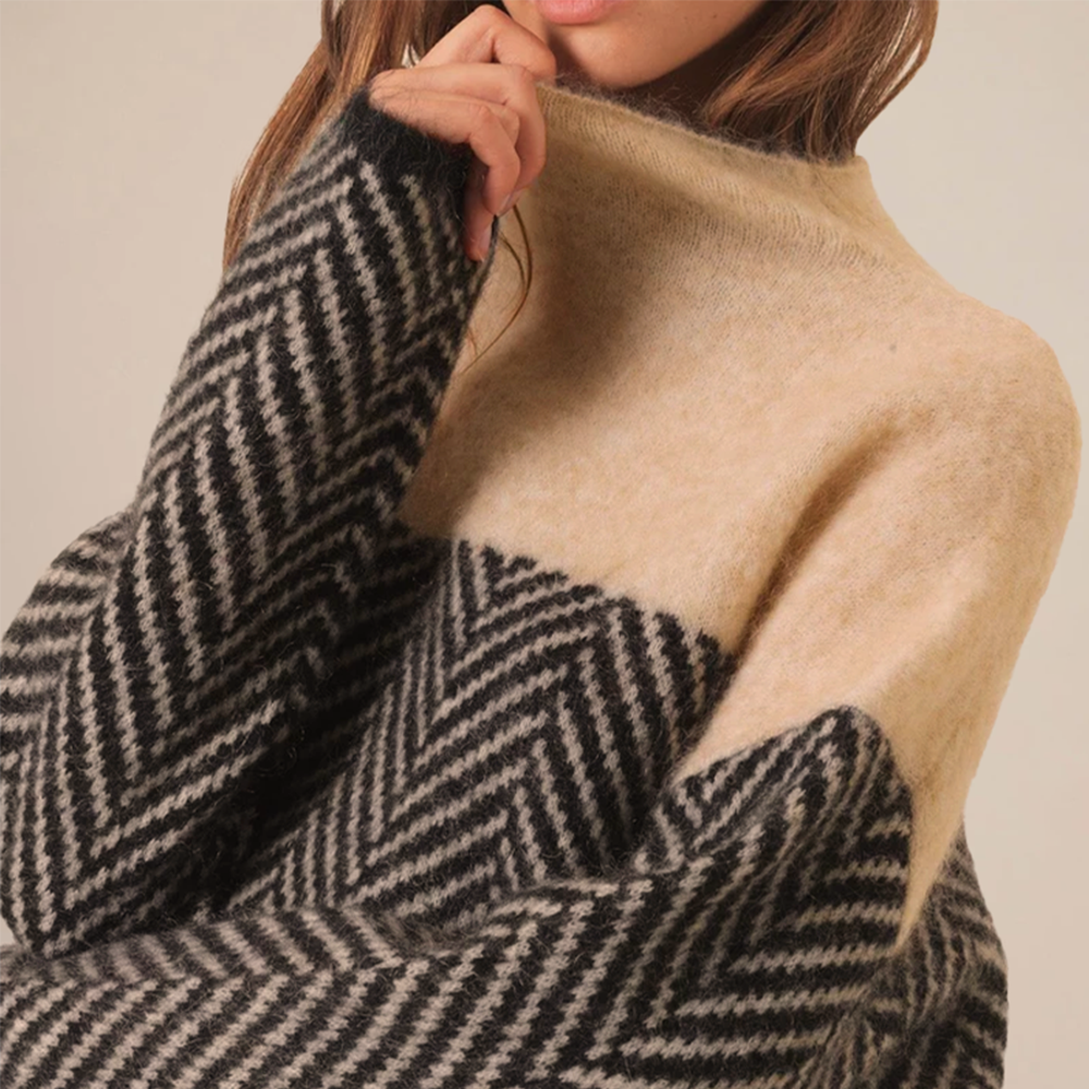 Adelie - Luxuriously Soft Turtleneck