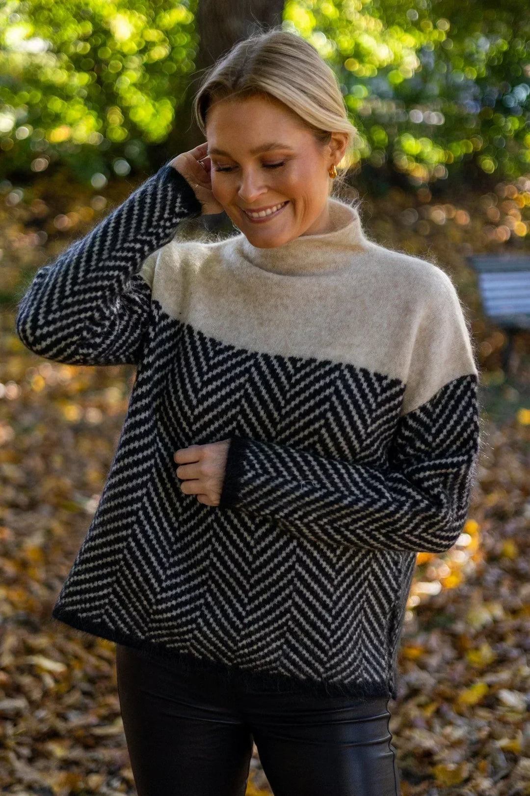 Adelie - Luxuriously Soft Turtleneck